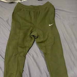 COPY - Nike Forest Green sweatpants mens small